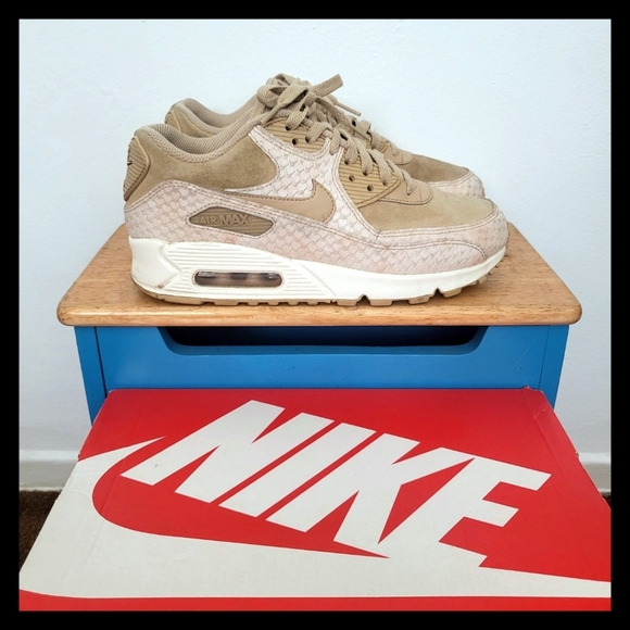 Nike Shoes - ❣️Fresh Nike AirMax 90 PRM